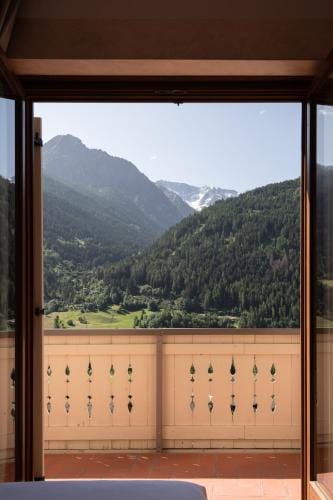 Hotel Vezza Alpine Lodge & Spa Hotel in Province of Brescia
