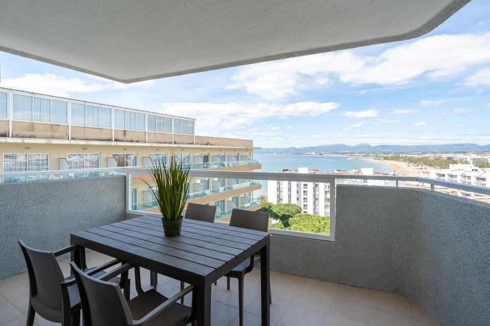 Rentalmar Blue Beach & Pool Apartment hotel in Salou