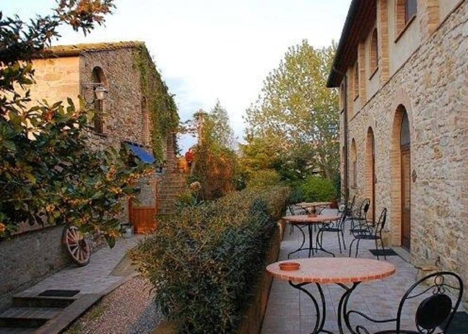 Agriturismo Fattoria Lischeto Hotel in Tuscany