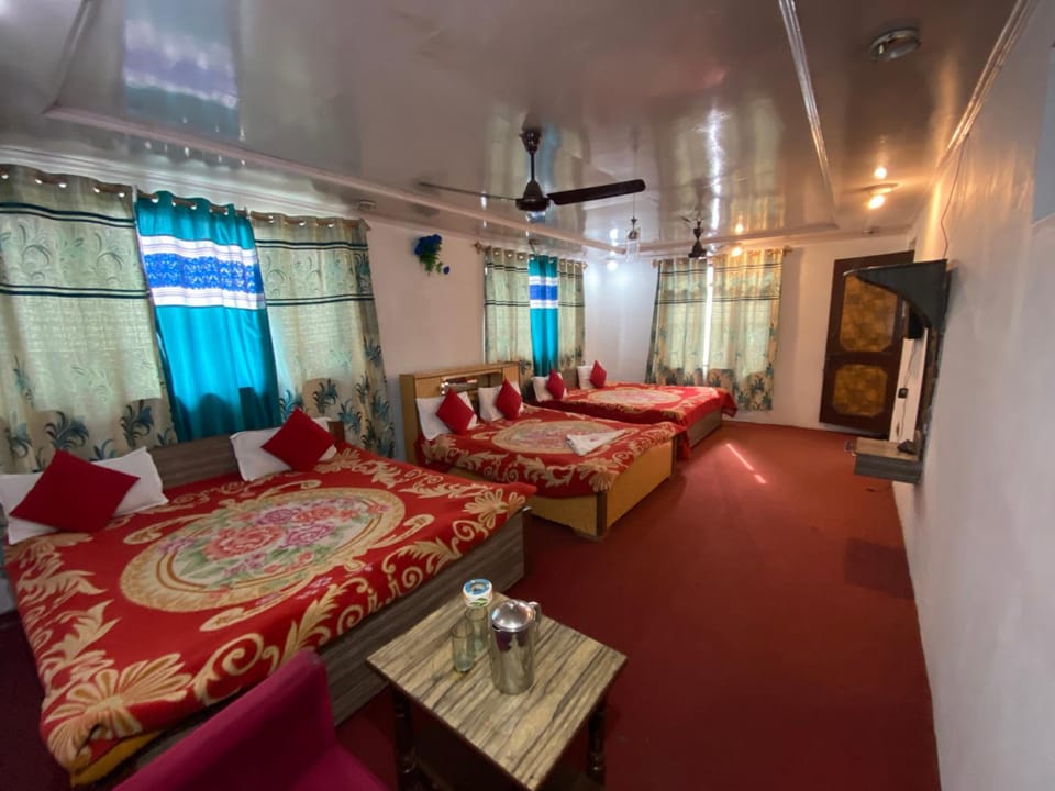 Hotel Young Mamta Hotel in India