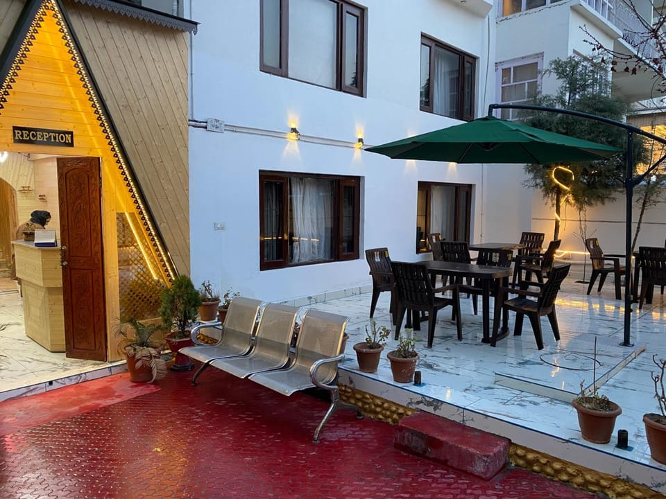 Hotel Young Mamta Hotel in India