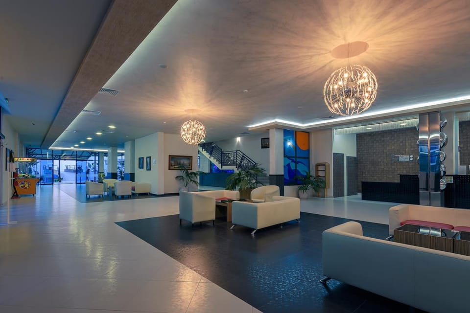 Hotel Glarus Beach& Aqua Park Hotel in Sunny Beach