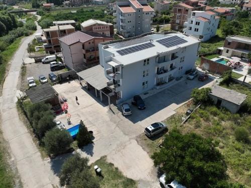 Apartments DEA Hotel in Montenegro