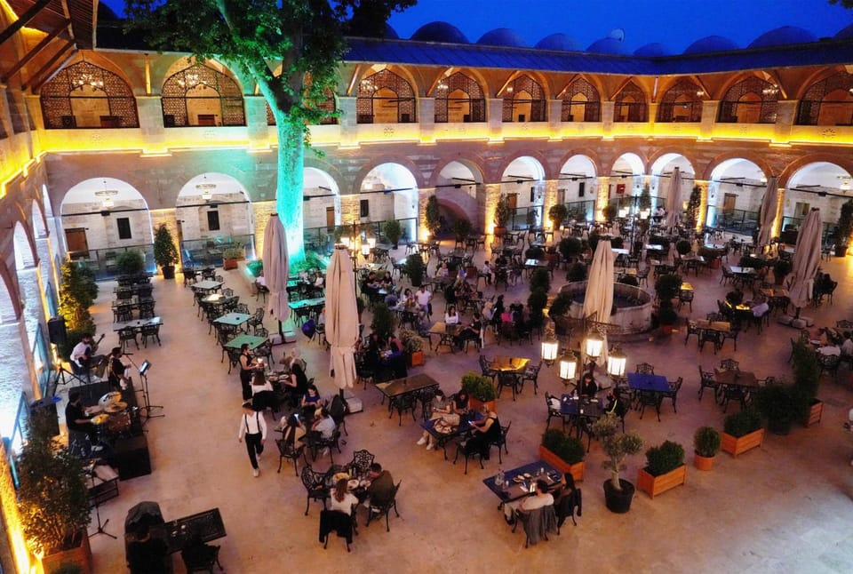 Banquet hall