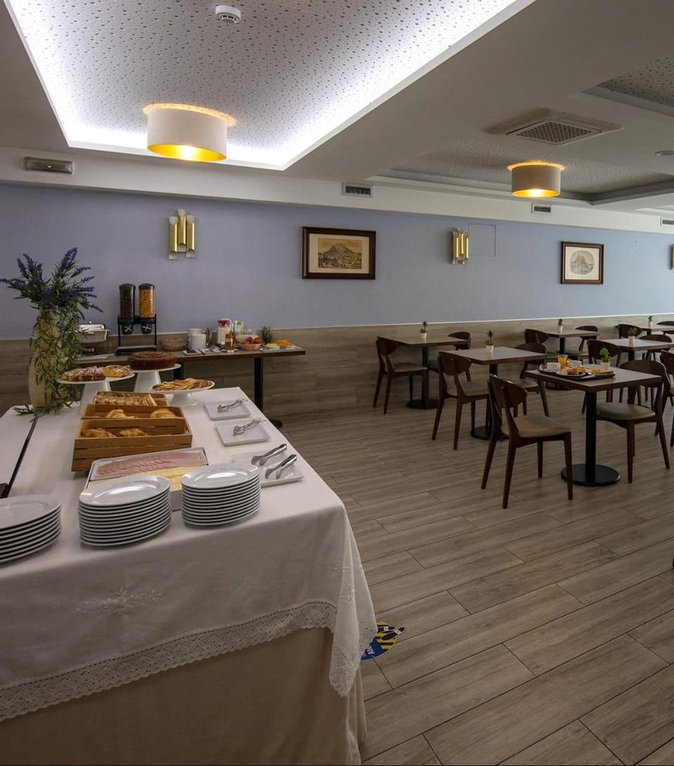 Hotel D. Dinis Hotel in Leiria, Portugal