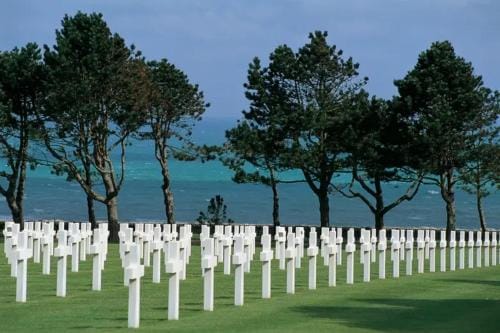Le Clos du Bas Courtil Guesthouse B&B Omaha Beach Hotel in Normandy