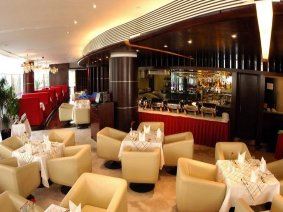 深圳瑞驰酒店 Rich Hotel（Science and Technology Park World Window) Hotel in Hong Kong