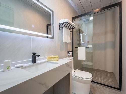 GreenTree Inn Express Hotel Suzhou Taicang West Nanjing Road Hotel in Shanghai