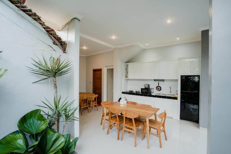 Kubu Gena Guest House Canggu Hotel in North Kuta