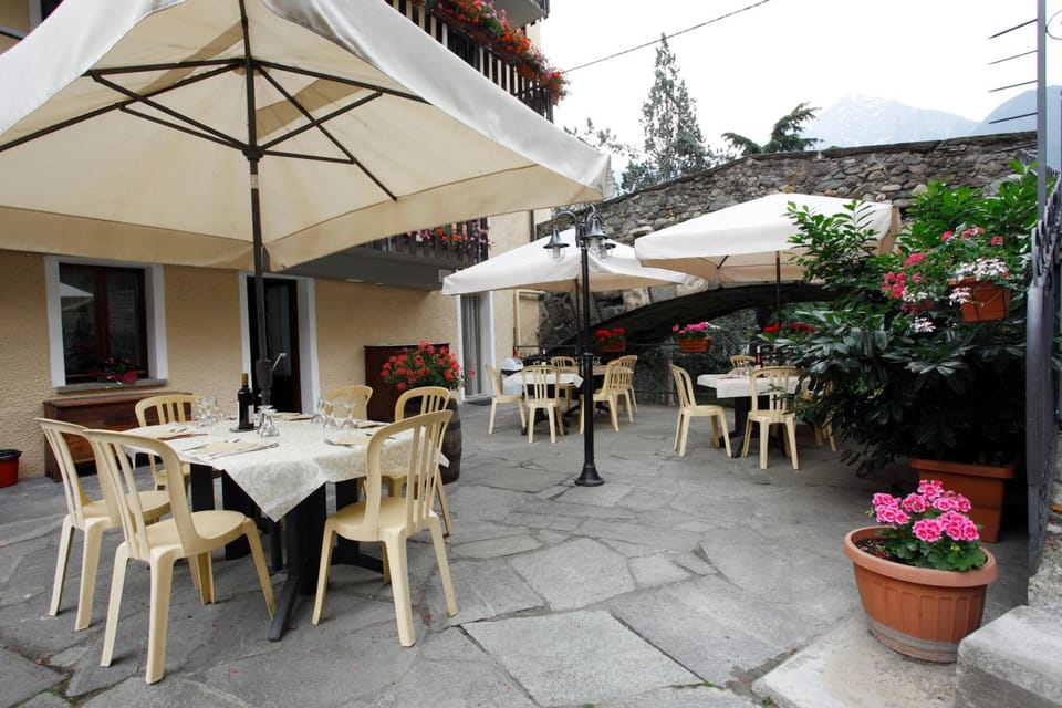 Hotel Cecchin Hotel in Aosta