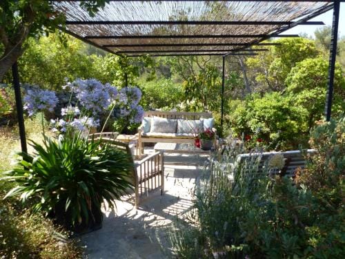 Lou Pantai, Bed and Breakfast, Delux Bedroom Hotel in Aix-en-Provence
