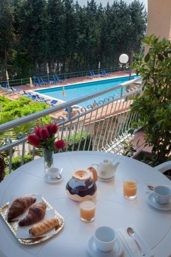 Residence Pian Dei Boschi Hotel in Pietra Ligure