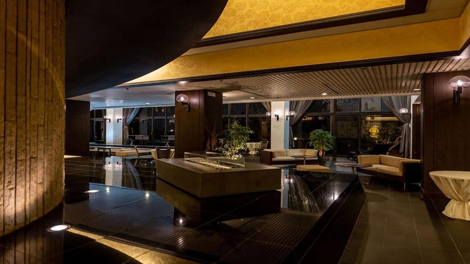 ART HOTEL Narita Hotel in Narita