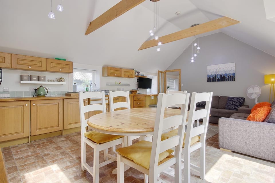 Hilltop Farm Lodge in North Dorset District