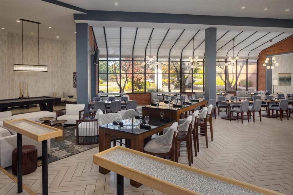 DoubleTree by Hilton Boston - Andover Hotel in Methuen