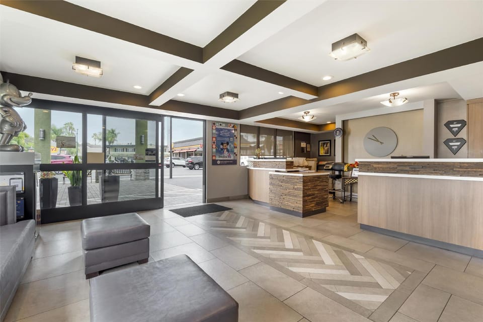 Best Western Plus Pavilions Hotel in Garden Grove