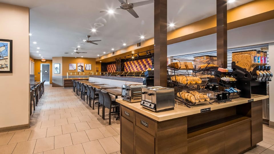 Best Western Plus Park Place Inn - Mini Suites Hotel in Anaheim