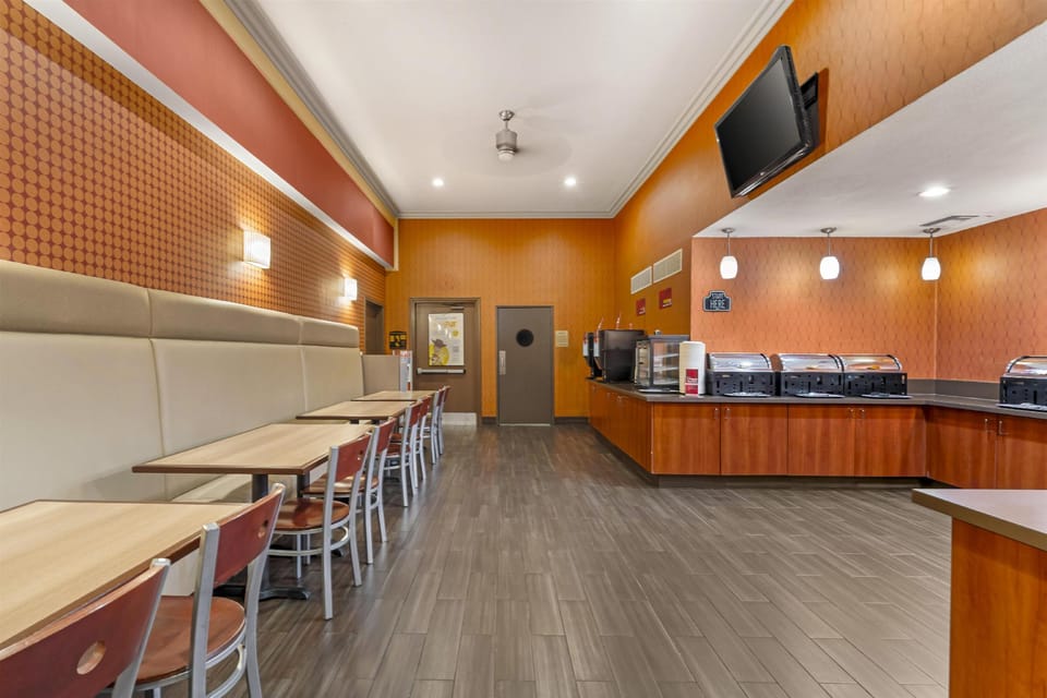 Best Western Plus Stovall's Inn Hotel in Garden Grove