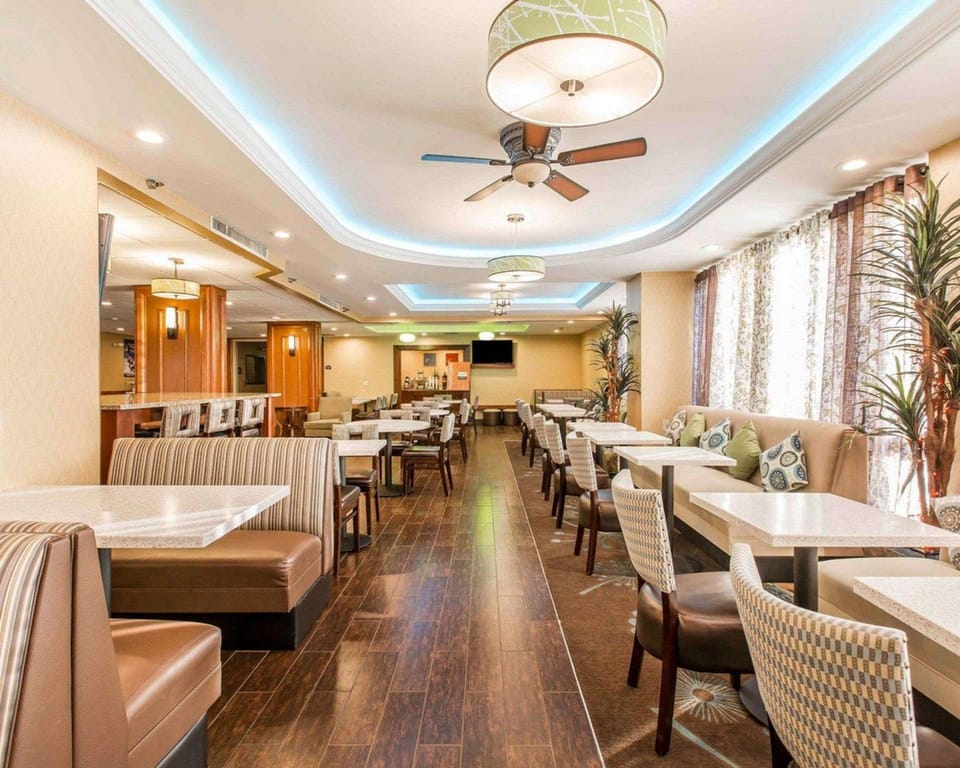 Comfort Inn Anaheim Resort Hotel in Garden Grove