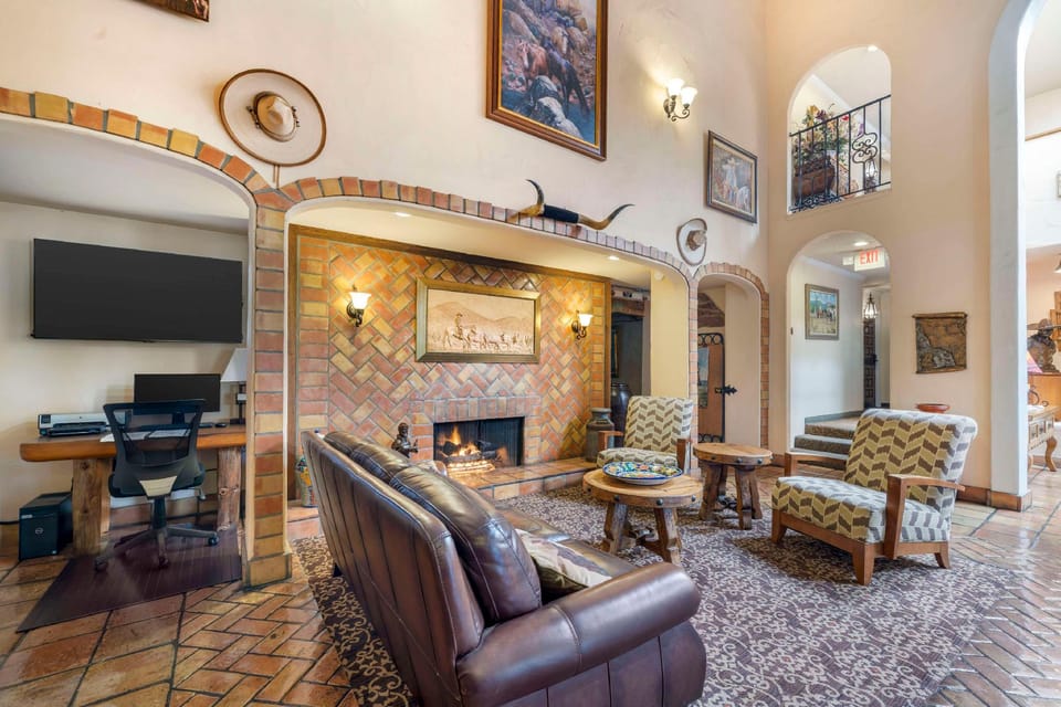 Best Western Casa Grande Inn Hotel in Grover Beach