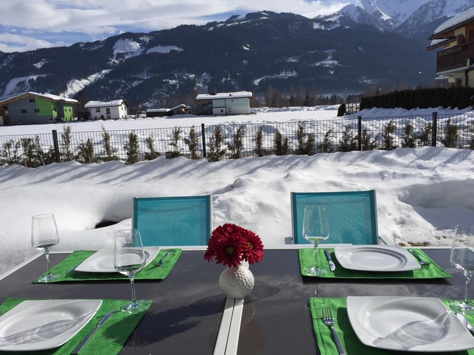 Finest Kitzblick Golf Suites by All in One Apartments Hotel in Zell am See