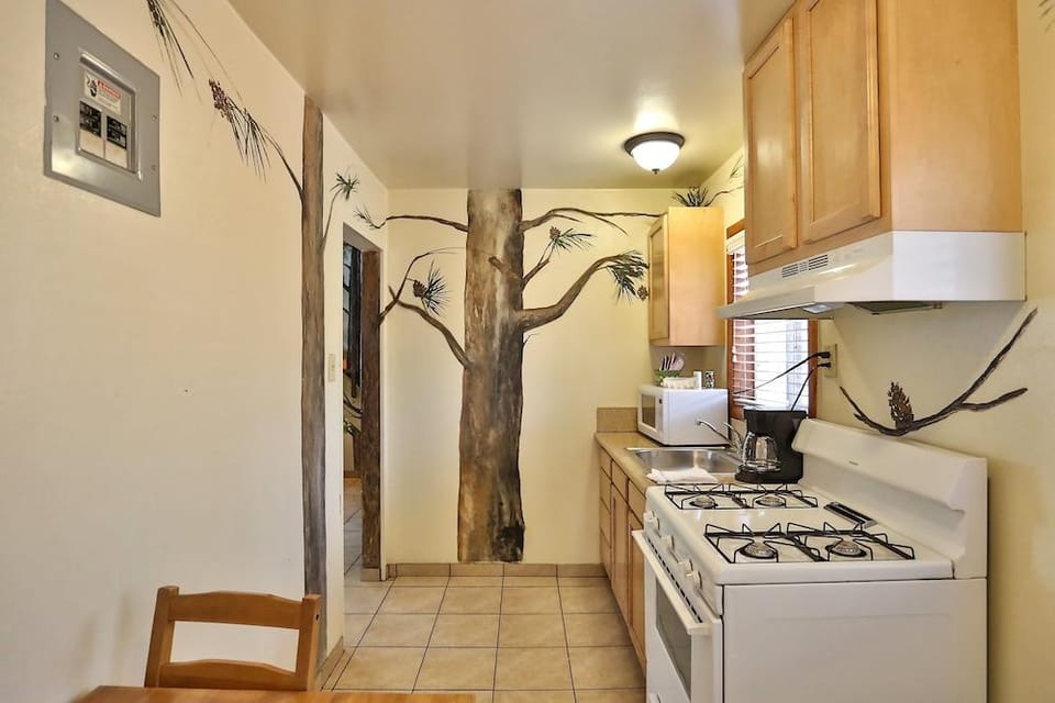 Bear Creek Resort  Hotel in Big Bear