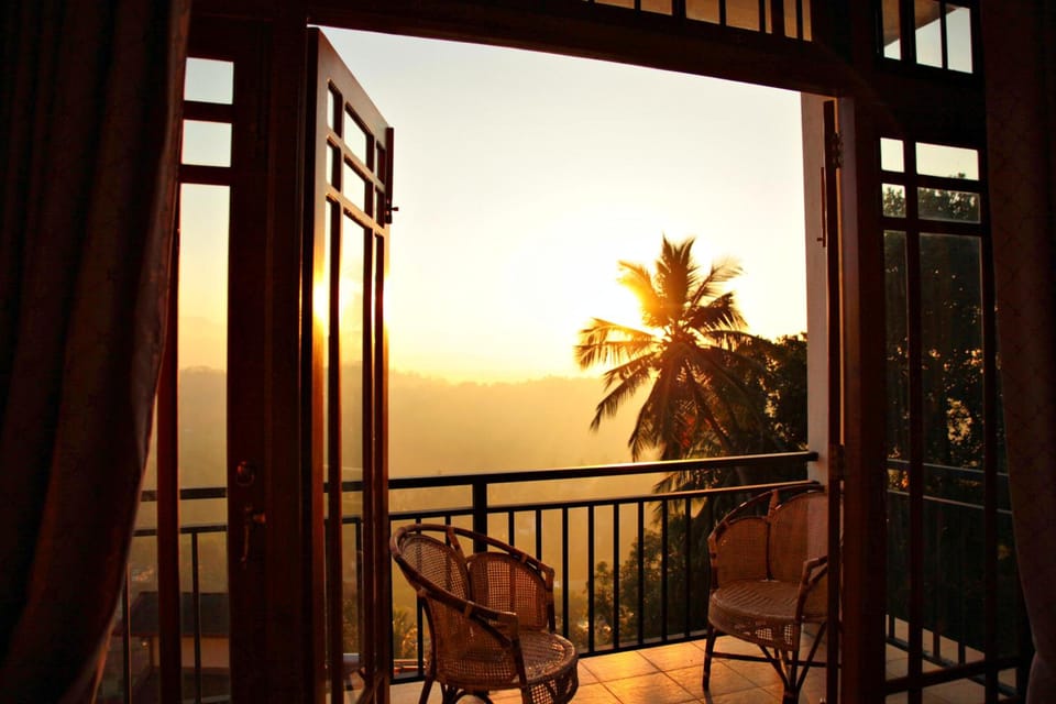 Serenity Hill Oasis Inn in Kandy