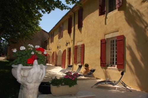Mas de la Sauline Hotel in La Roque-d'Anthéron