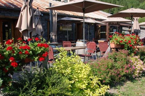 Aux 500 Diables Eco Lodge - Hotel Hotel in Auvergne-Rhône-Alpes