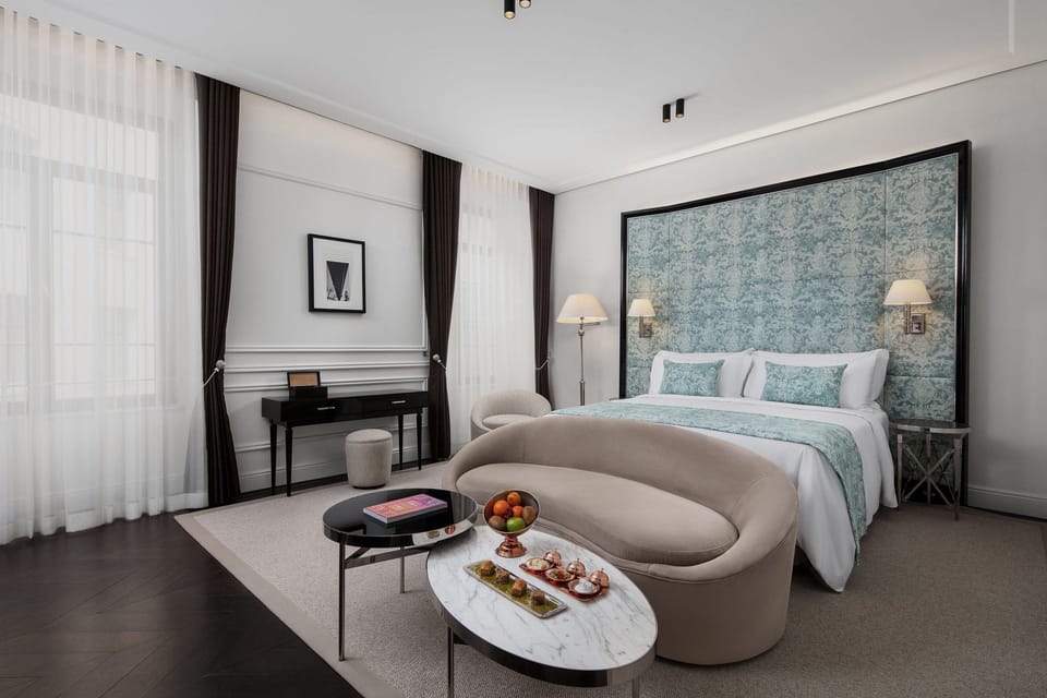 Suite room
