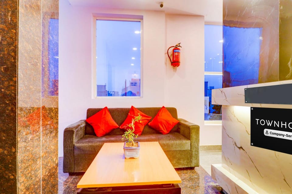 Super Townhouse SR Nagar Near RCC Premier Hotel in Hyderabad