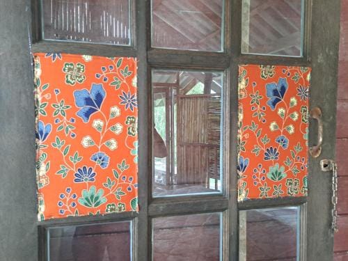 Big Hug Home-Nok kao house Hostel in Krabi Changwat