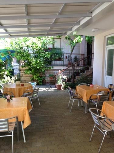 Room in Sukosan with balcony, air conditioning, WiFi 5188-1 Hotel in Šibenik-Knin County, Croatia