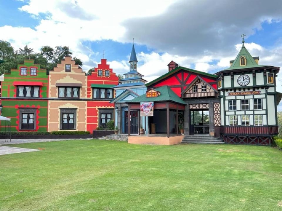 Villa Claus Inn Hotel in State of Mexico
