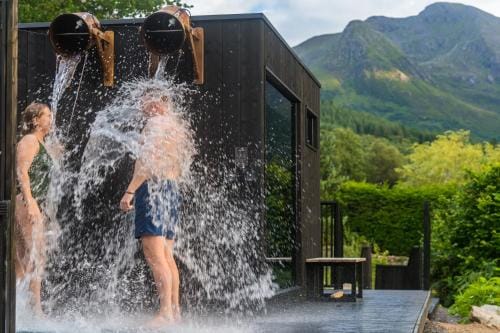 Woodlands House with Hot Tub Hotel in Scotland