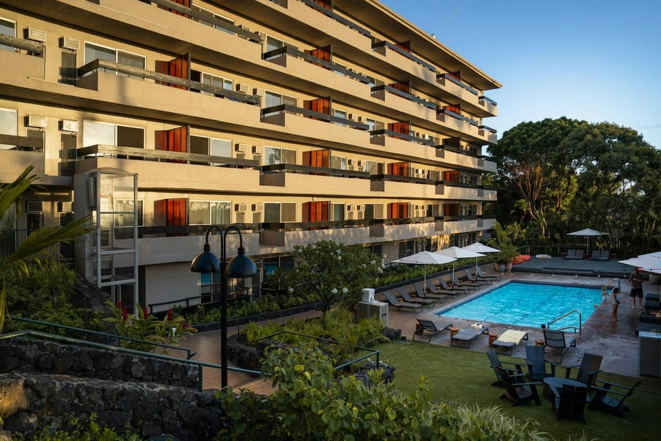 PACIFIC 19 Kona Hotel in Holualoa