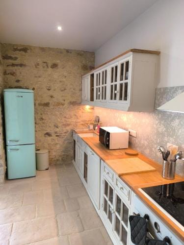Belle Maison dans corps de ferme - logement Gabriel Hotel in Île-de-France
