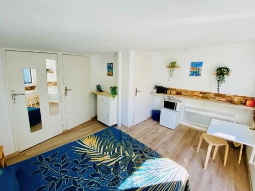 Le cabanon de Manon - Marseille Hotel in Marseille