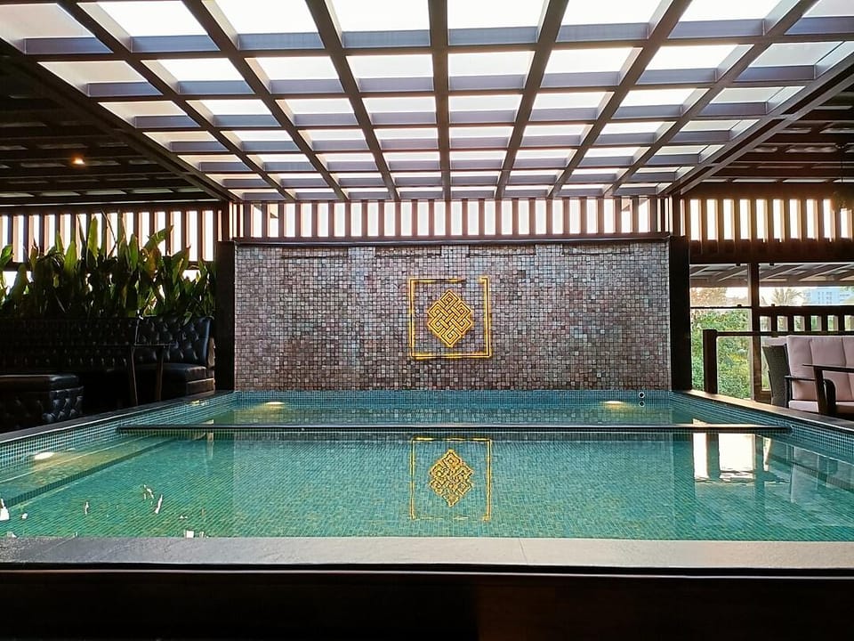 Retrieve Health & Wellness Hotel in Kochi