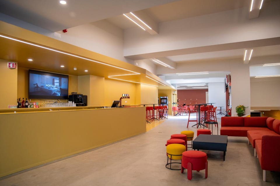 Shared lounge/TV area