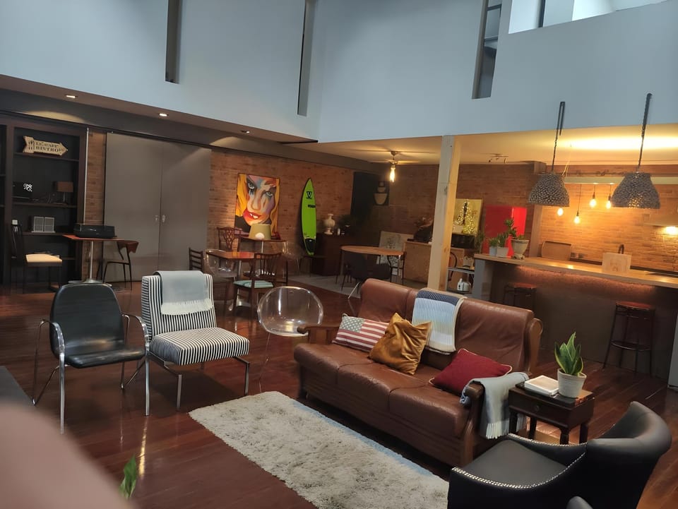 Caruma Surf Hostel & Suites Hotel in Matosinhos