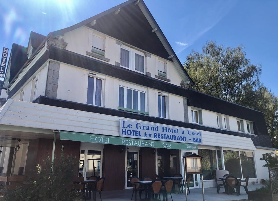 Le Grand Hôtel Ussel Hotel in Auvergne-Rhône-Alpes