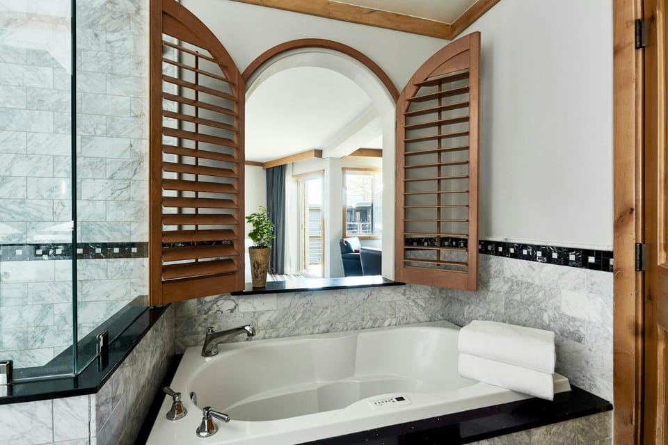 Amenity (Guest room)