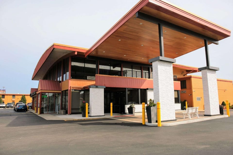 Quality Inn O'Hare Airport Hotel in Schiller Park