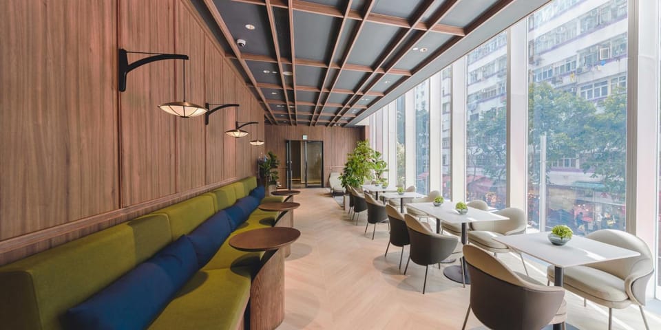 Shared lounge/TV area