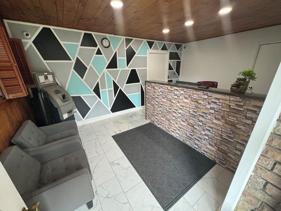 Acorn Motel Motel in Black Mountain