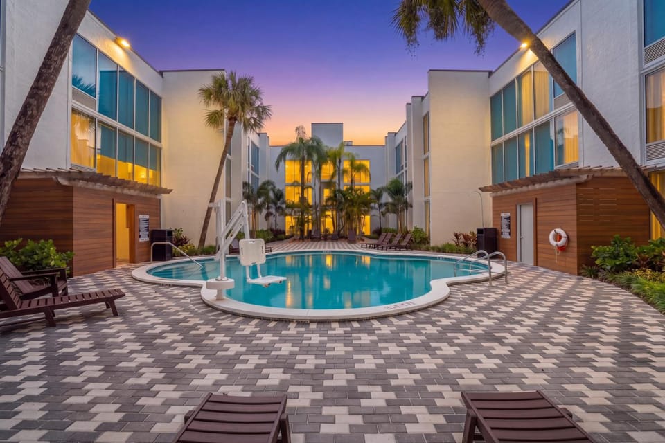 Tropical Palms Hotel Hotel in Pinellas Park