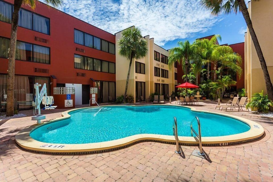 Tropical Palms Hotel Hotel in Pinellas Park