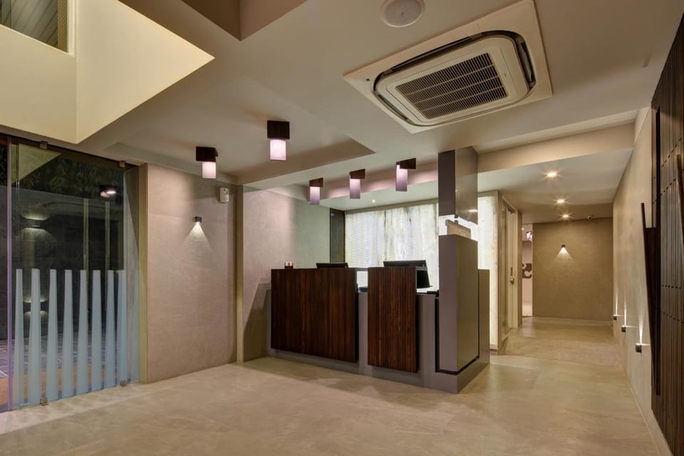 Hotel Carrefour Hotel in Ahmedabad