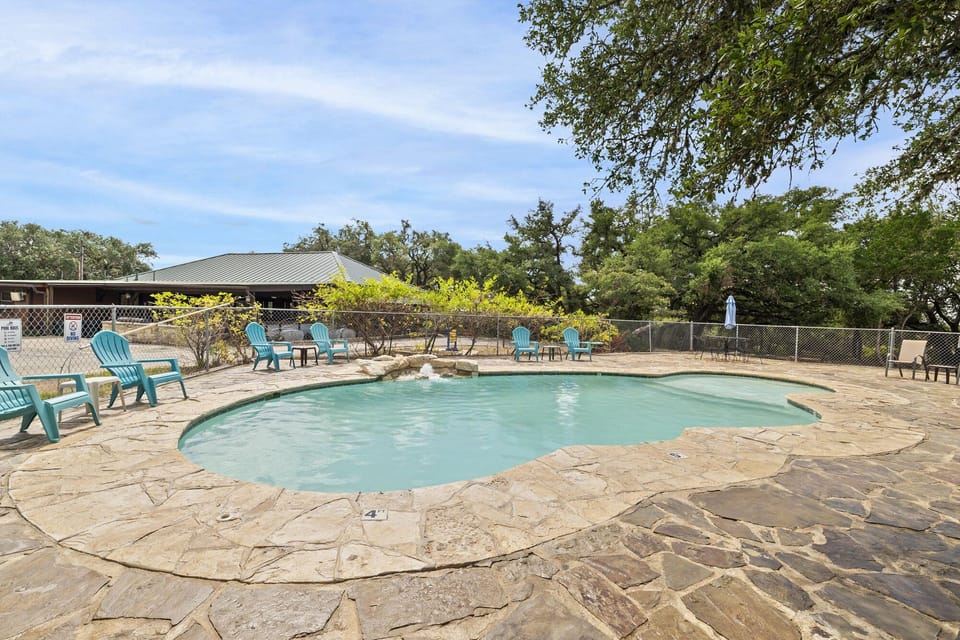The Claire Hotel Hotel in Canyon Lake